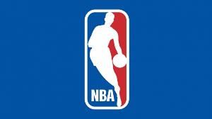 攻守兼备！卡森-华莱士6中4高效贡献10分2板3断 三分3中2